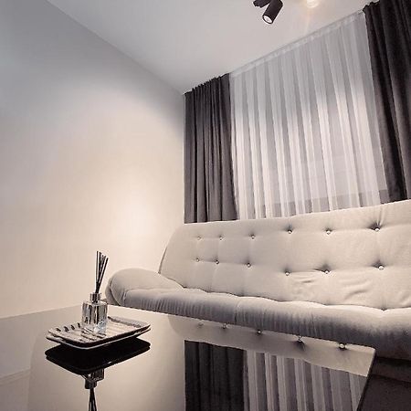 Diamond Apartment Prishtina 2 Prisztina Zewnętrze zdjęcie